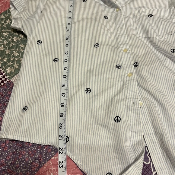 Madewell Embroidered Oversized Peace Sign Short Sleeve Tie Front Striped Shirt - Picture 11 of 13
